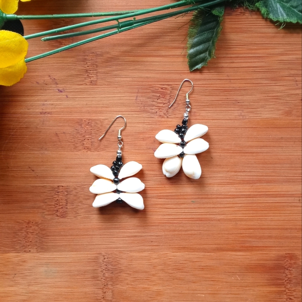 1PR Beautiful Cowrie Shell Earrings Set - Picture 9 of 12